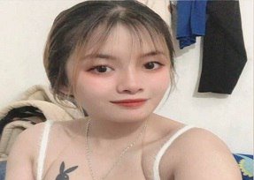 Thảo Em lộ clip khoe bộ ngực khủng với trai lạ